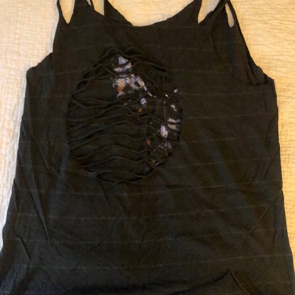 Tank - Picture 2 of 2